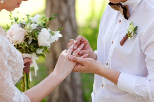 結婚式の5ヶ月前にやること スムーズに進める段取りまとめ ブライダルフェアから始まる結婚式の悩みを解決するサイト