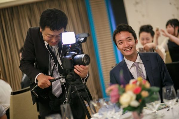 結婚式でカメラマンを持ち込みの費用は 注意する３つのポイント ブライダルフェアから始まる結婚式の悩みを解決するサイト